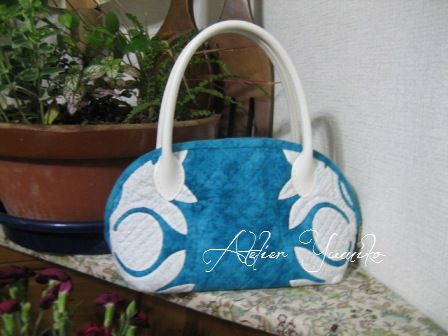 ハワイアンキルトのバッグ