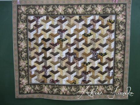 インナーシティタペストリー 茶のグラデーション