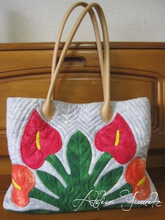 ハワイアンキルト アンスリュウム大型バッグ